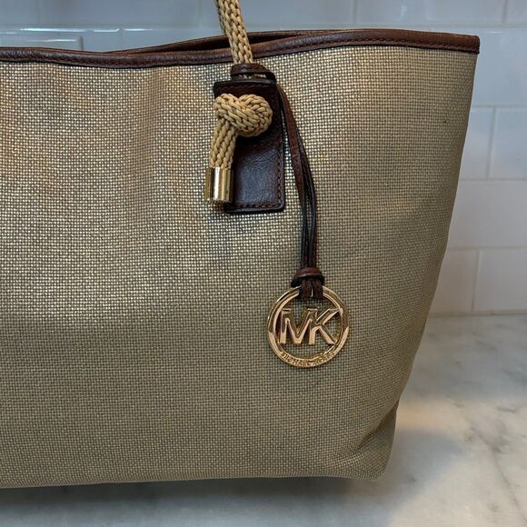 Michael Kors Purse Handbag Marina Large Canvas Tote - HTF Pocketbook - Picture 3 of 15